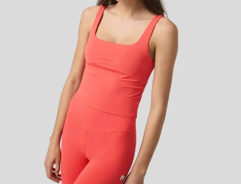 NEW VUORI all the form tank in bright coral